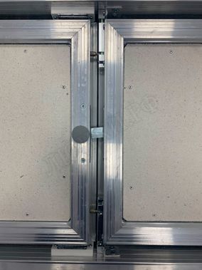 Люк под плитку Техно 2 створки 1700*850 Люк под плитку Техно 2 створки 1700*850