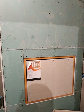 Люк под плитку Нажимной Апельсин 200*650 Люк под плитку Нажимной Апельсин 200*650