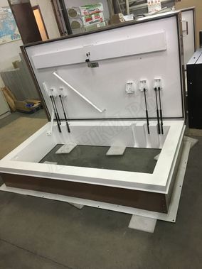 Люк для выхода на кровлю Оптимус 1000*2000 Люк для выхода на кровлю Оптимус 1000*2000