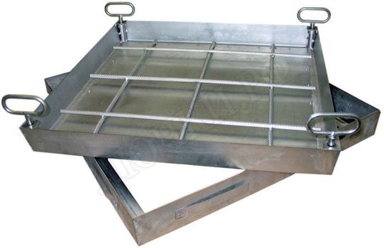 Напольный люк Техник 600*750 Напольный люк Техник 600*750